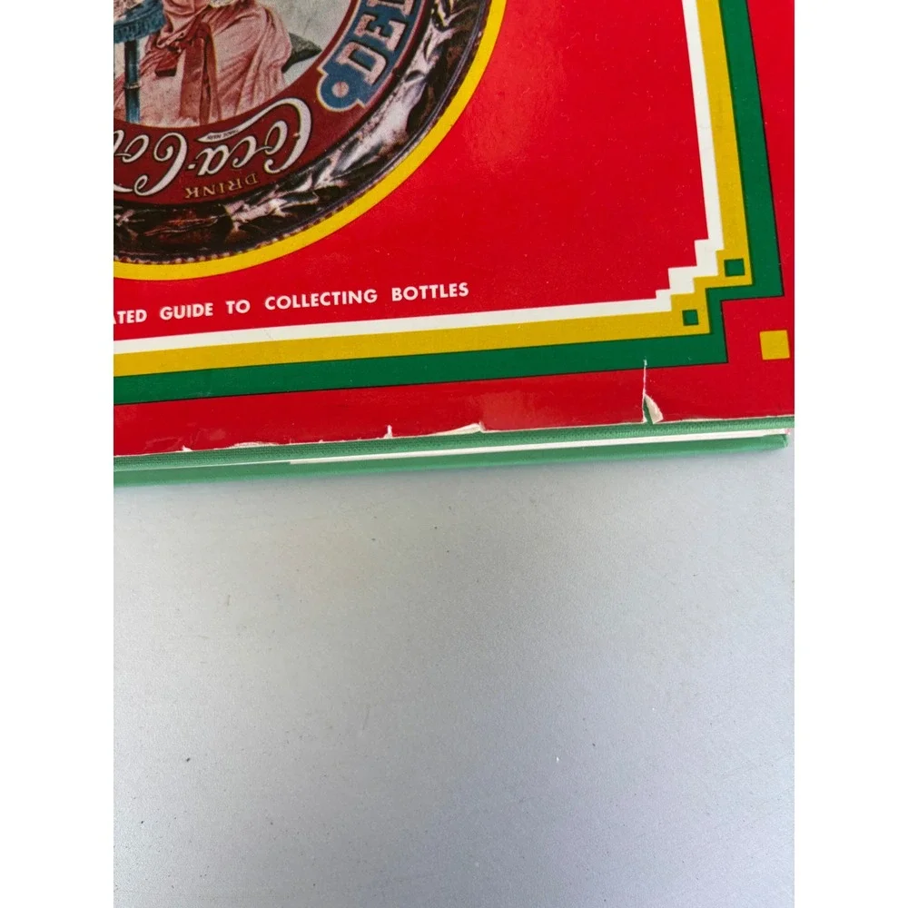 Illustrated Guide to Collectibles of Coca-Cola Cecil Munsey Hardcover 1972